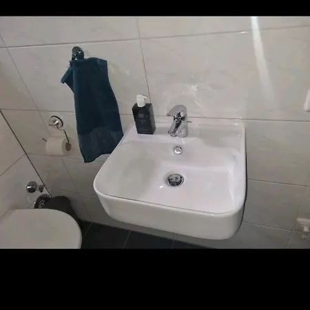 Zentral Gelegene 2-zkb-wohnung Vorstadt Koblenz (Rhineland-Palatinate)