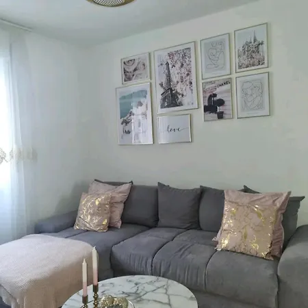 Zentral Gelegene 2-zkb-wohnung Vorstadt Appartamento *